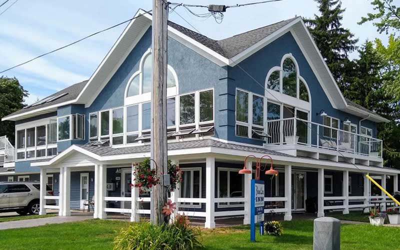 channel lane inn in pentwater michigan
