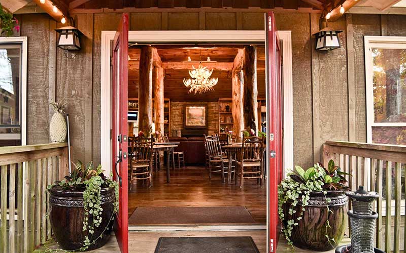 the overlook inn in chatsworth georgia